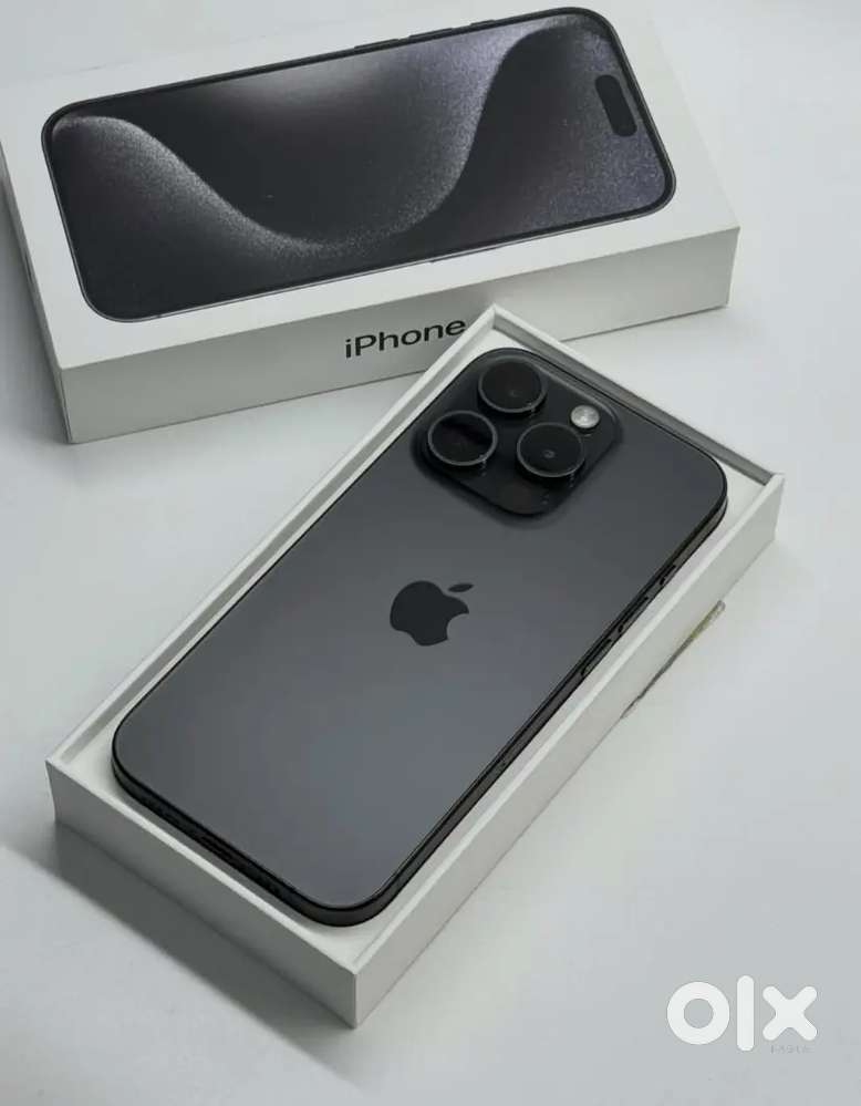 BLACK IPHONE 15 PRO IN NEXT TO NEW CONDITION WITH WARRANTY BILL & BOX