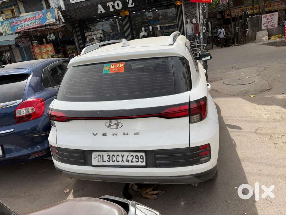 Hyundai Venue 2022 Petrol Well Maintained