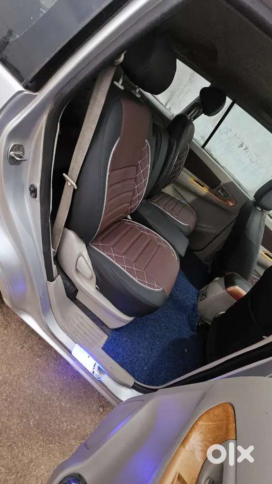 Toyota Innova 2012 Diesel 300000 Km Driven