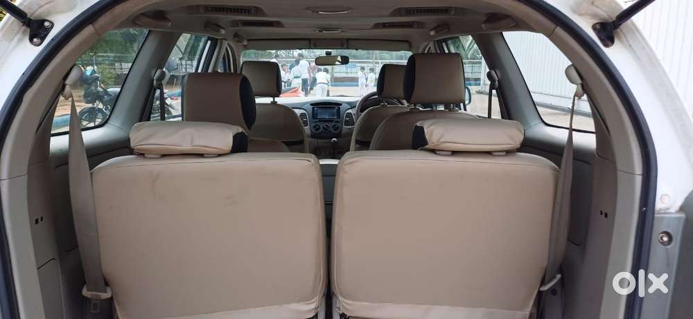 Toyota Innova 2.5 G (diesel) 8 Seater, 2011, Diesel