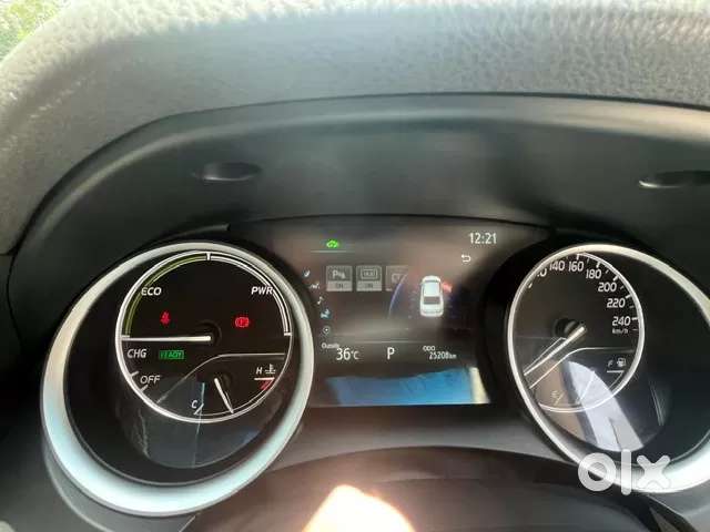 Toyota Camry Hybrid, 2023, Petrol