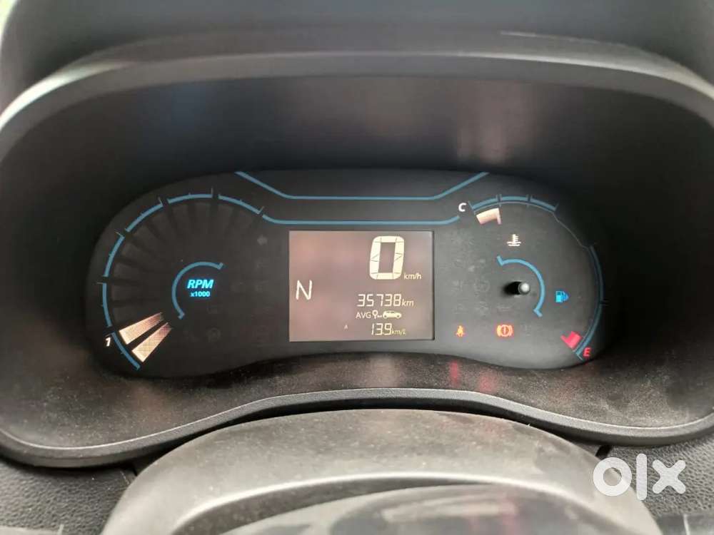 Renault 2025 Kwid 2023 Petrol 35738 Km Driven