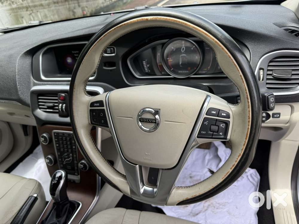 Volvo V40 D3 R Design, 2017, Diesel