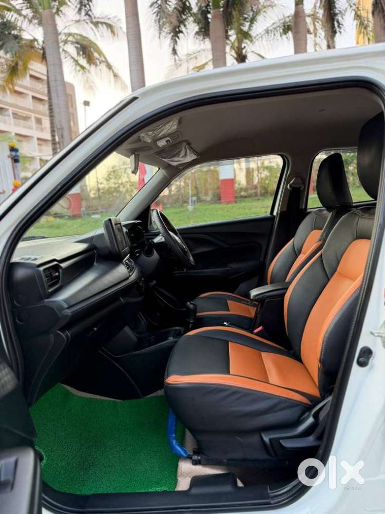 Maruti Suzuki Swift Vxi + Manual, 2024, Petrol