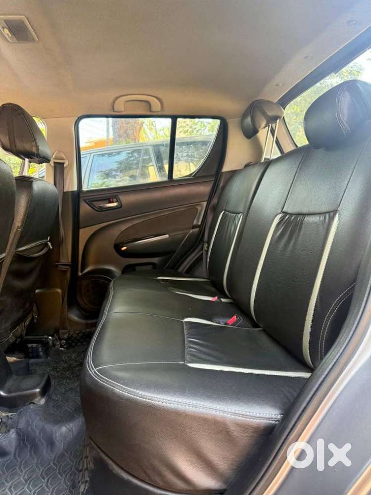 Maruti Suzuki Swift Vxi + Manual, 2015, Petrol