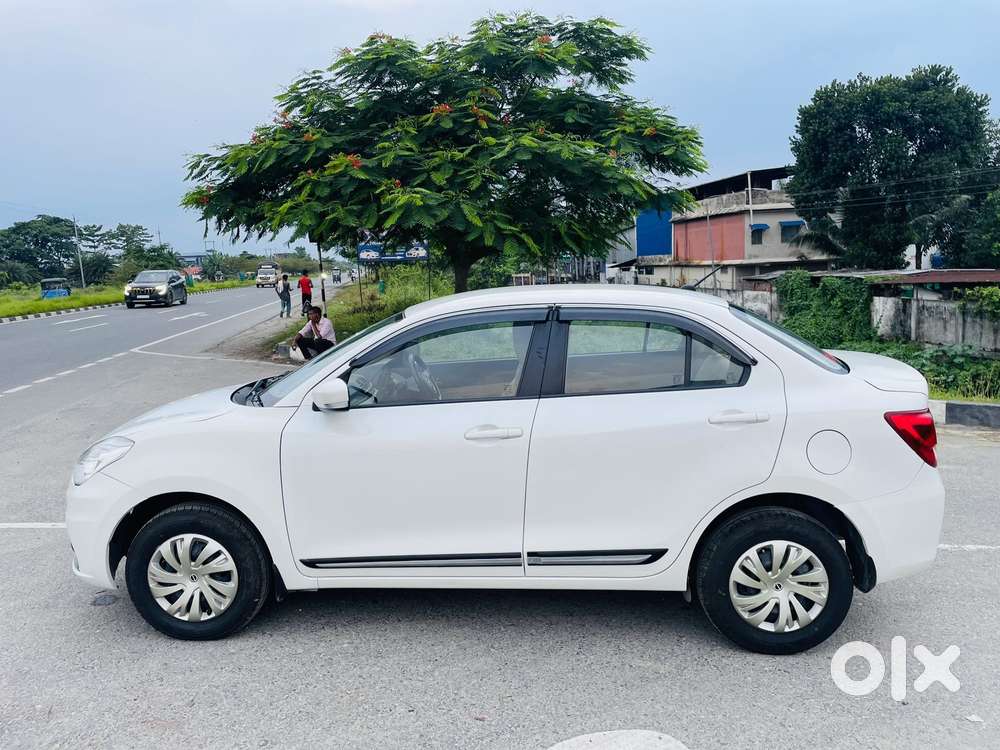 Maruti Suzuki Dzire 1.2 Vxi Amt, 2022, Petrol