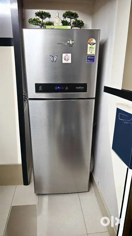 WHIRLPOOL REFRIGERATOR AND WASHING MACHINE