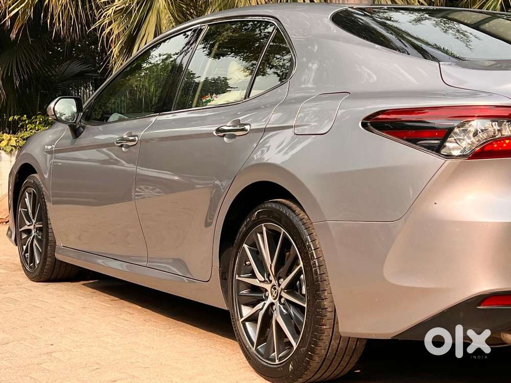 Toyota Camry Hybrid, 2024, Cng & Hybrids