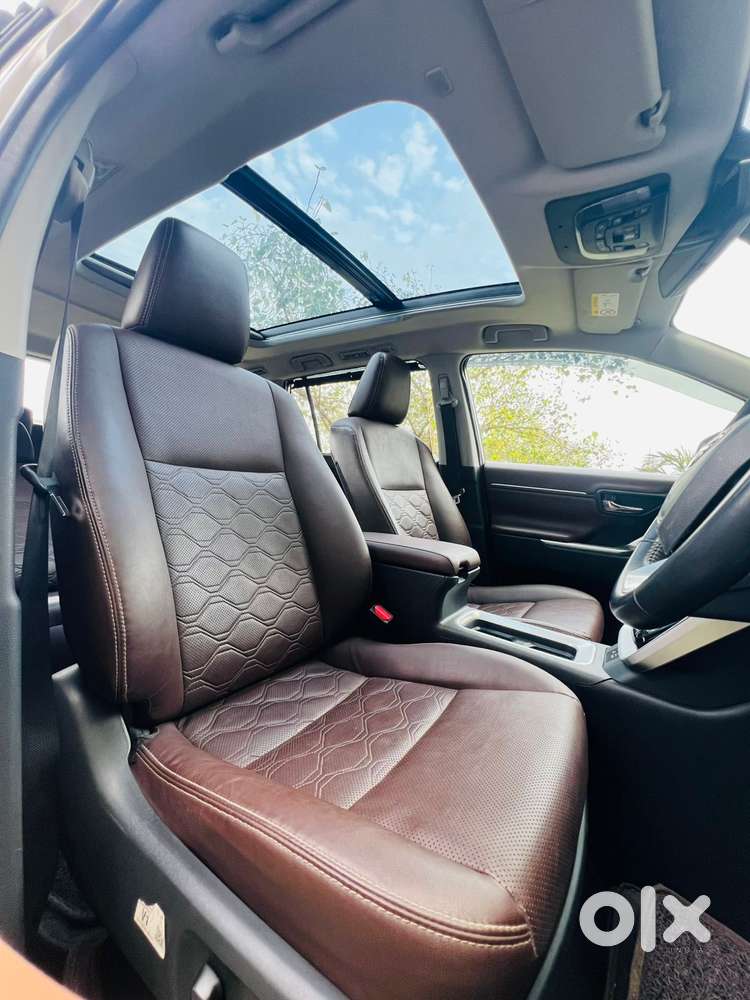 Toyota Innova Hycross 2.0 Zx Hybrid 7 Str, 2024, Petrol