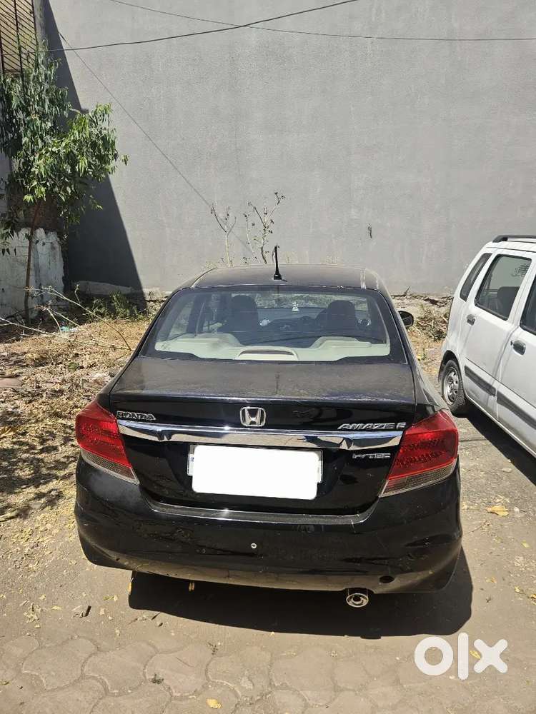 Honda Amaze 2014 Petrol Well Maintained