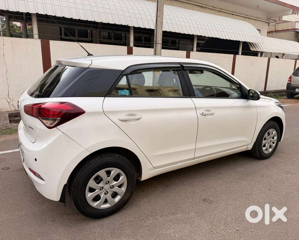 Hyundai I20 Sportz 1.2 Bs-iv, 2017, Petrol