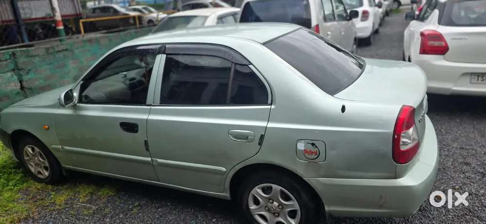 Hyundai Accent Petrol At 2005