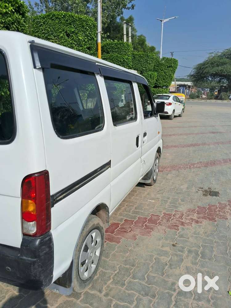 Maruti Suzuki Eeco 2016