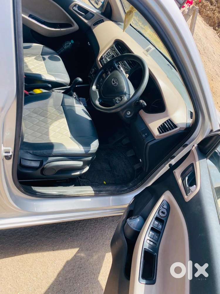 Hyundai I20 2015 Petrol Well Maintained