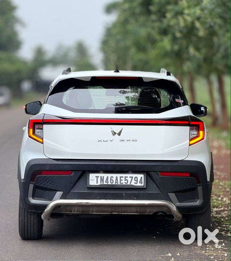 Mahindra Xuv 3xo, 2024