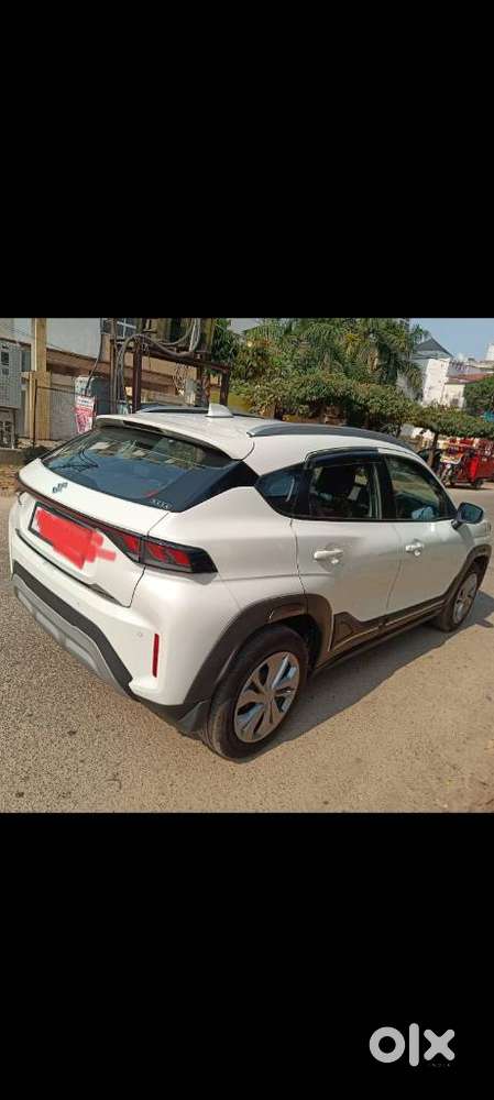 Maruti Suzuki Fronx Alpha 1.0l Turbo 6 At, 2023, Petrol
