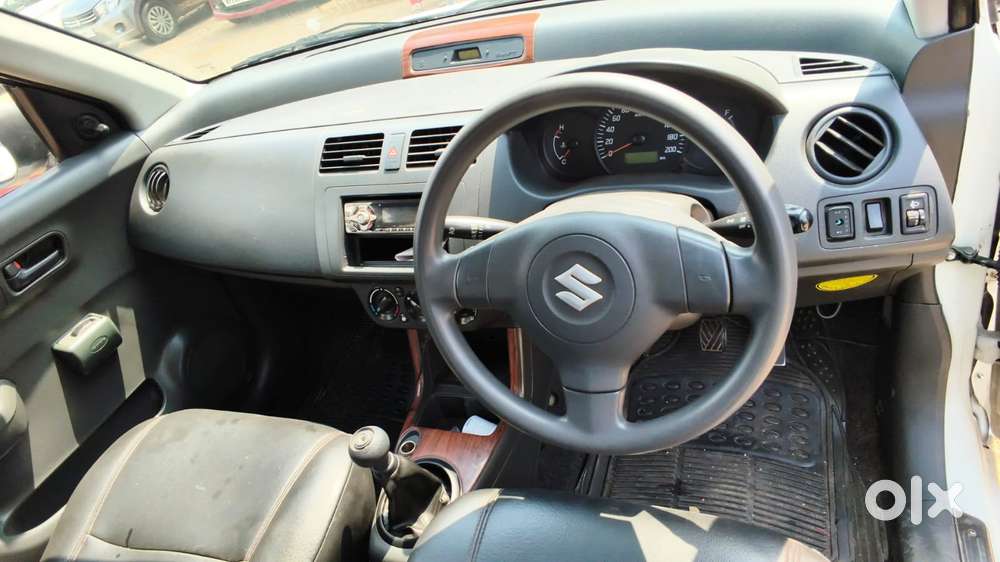 Maruti Suzuki Swift Lxi Bsiv, 2007, Petrol