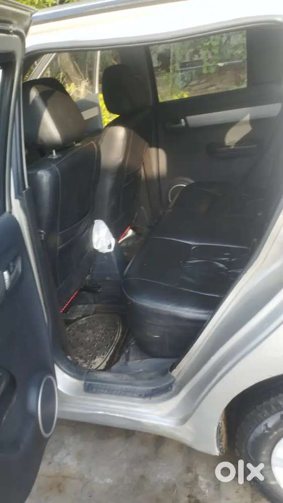 Maruti Suzuki Swift Petrol 2010