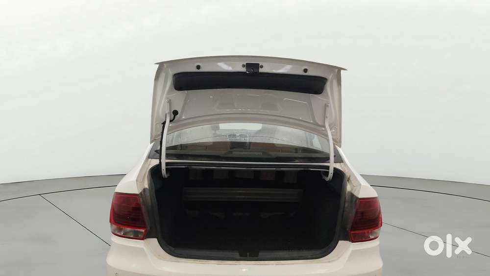 Volkswagen Vento 2010-2013 Petrol Highline At, 2017, Petrol