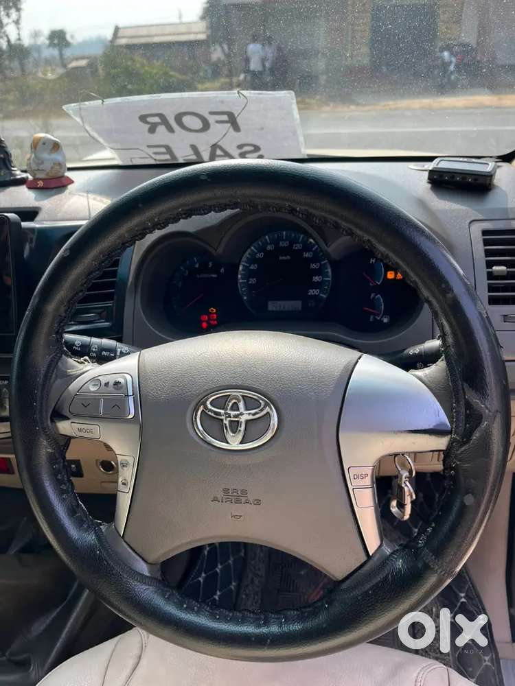 Toyota Fortuner 2012 Diesel 150000 Km Driven ,,