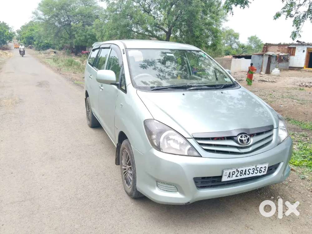 Toyota Innova 2.5 Gx 2006