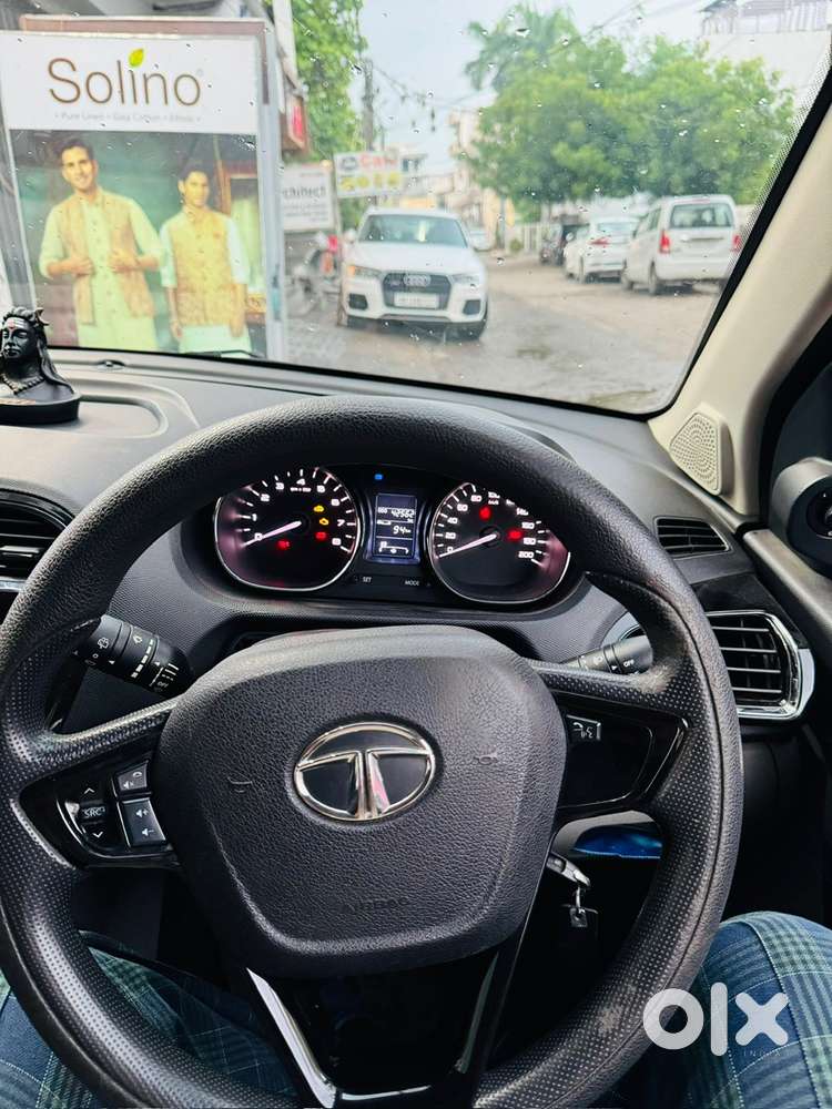 Tata Tiago Petrol 2020