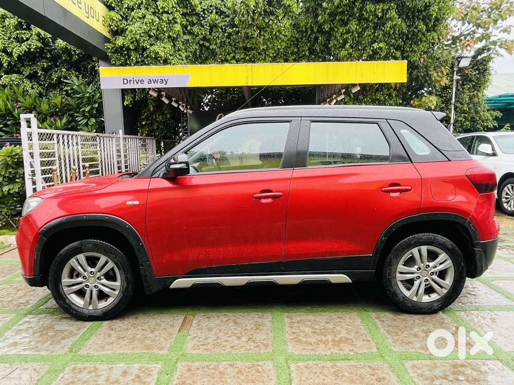 Maruti Suzuki Brezza Zdi+ Dual Tone, 2016, Diesel