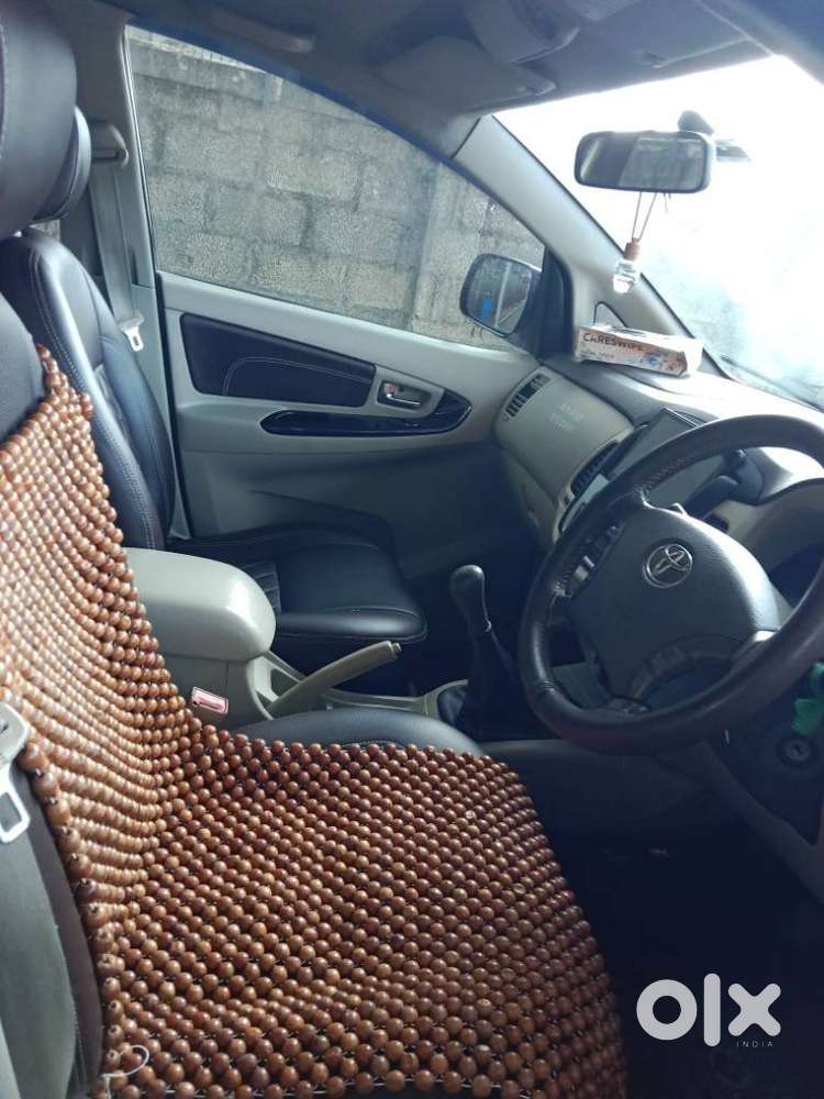 Toyota Innova 2.5 V 7 Str, 2009, Diesel