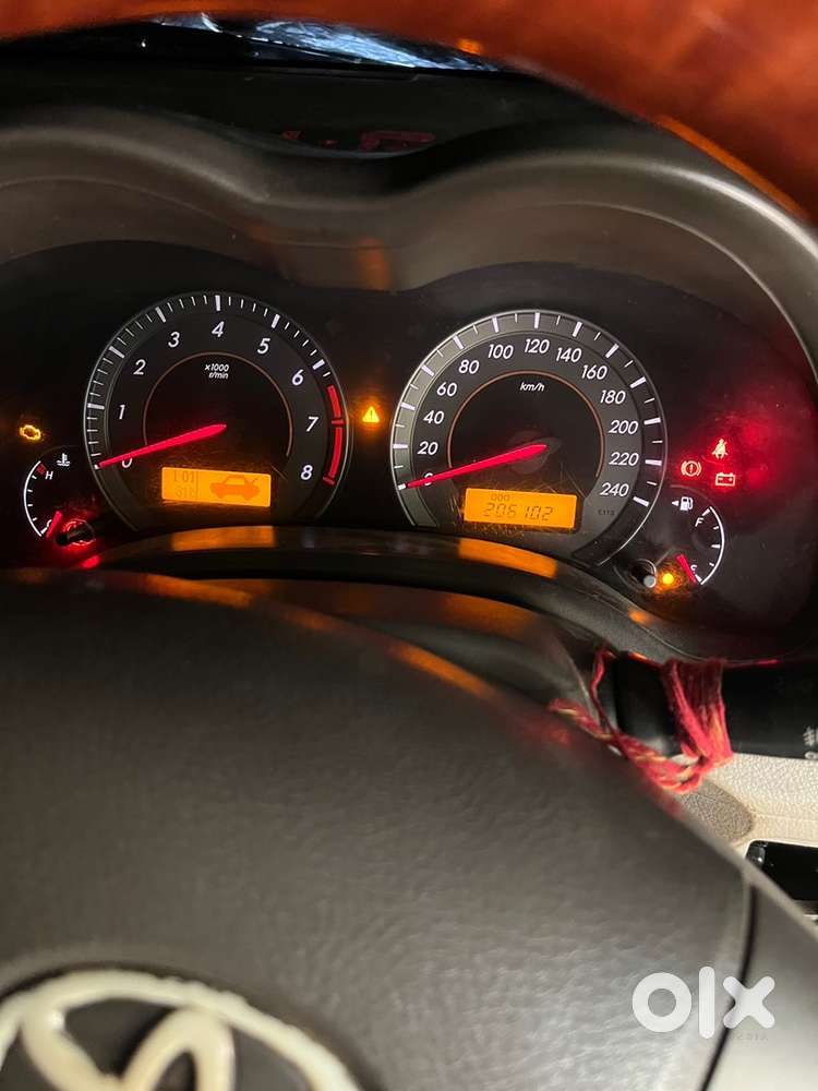 Toyota Corolla Altis 2011 Petrol Well Maintained