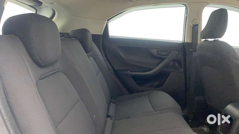 Tata Nexon Smart Plus S 1.2 Revotron Petrol 5 Mt, 2024, Petrol