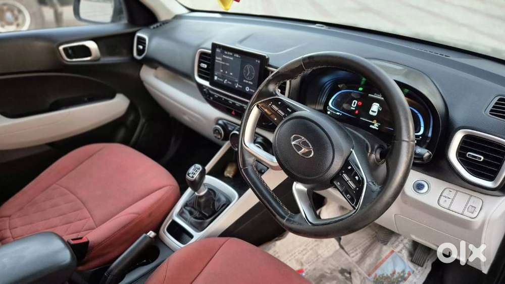 Hyundai Venue Sx Mt, 2023, Diesel