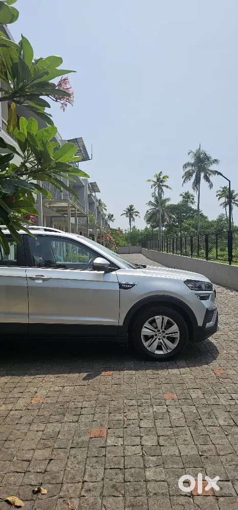 Skoda Kushaq 2022 Petrol 32600 Km Driven