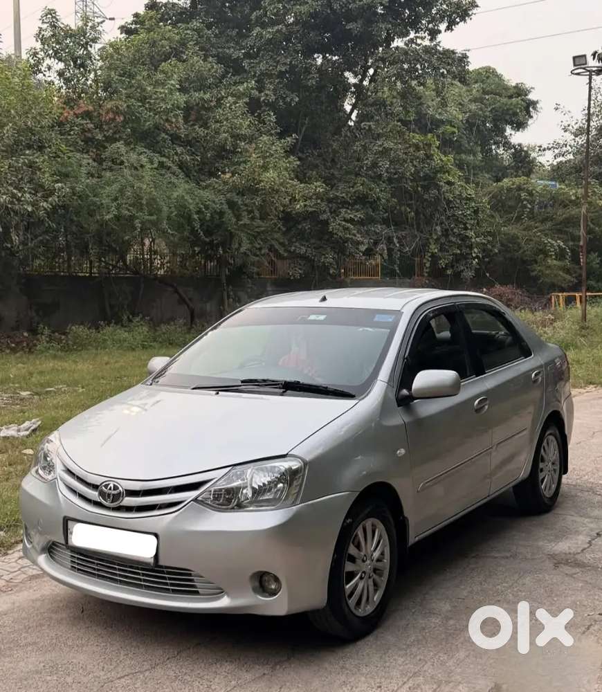 Toyota Etios V 2012 Petrol