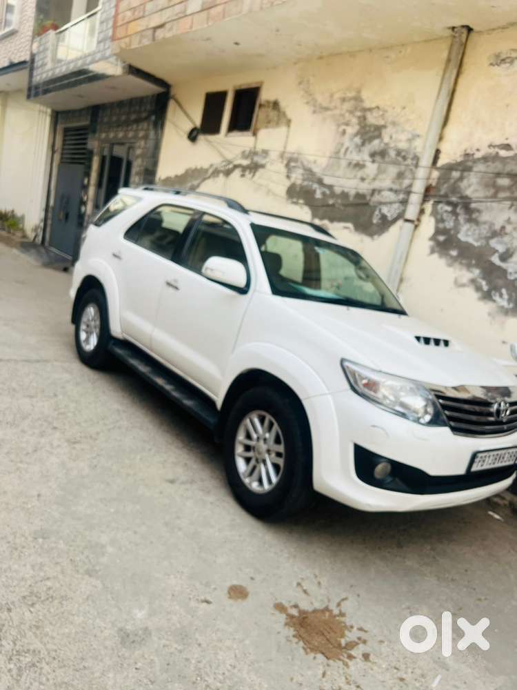 Toyota Fortuner Diesel 14