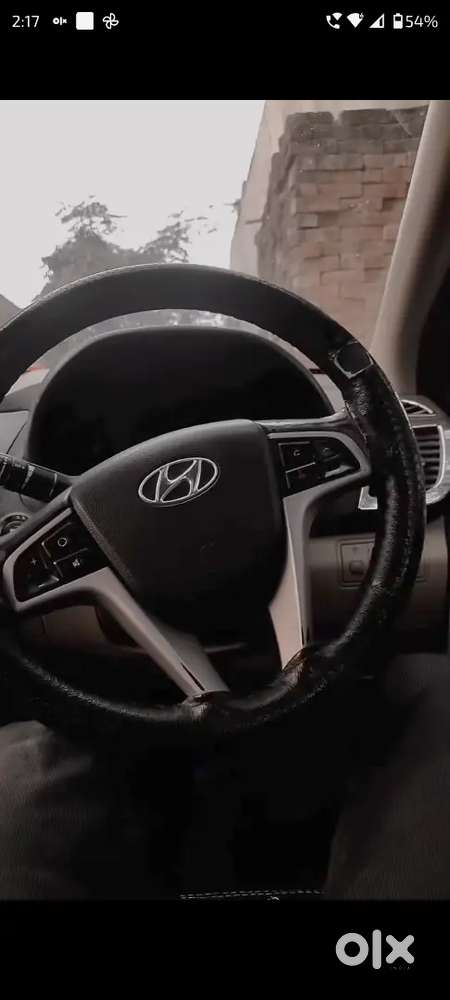 Hyundai Verna Fluidic 1.6 2012