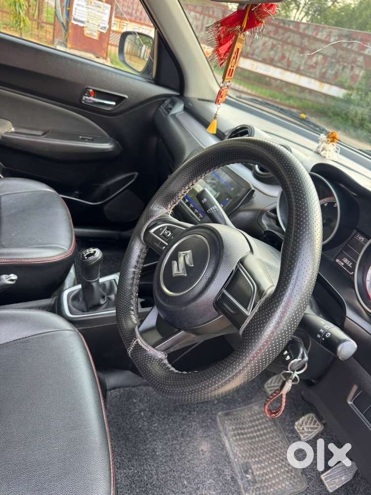 Maruti Suzuki Swift Vxi + Manual, 2024, Petrol