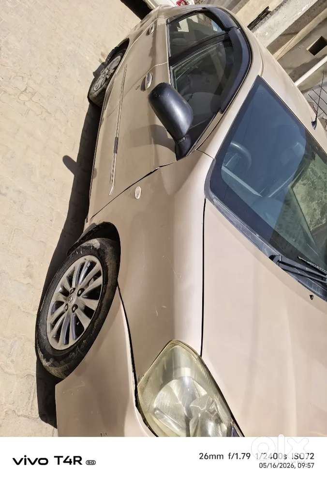 Toyota Etios 2011 Petrol+cng 135000 Km