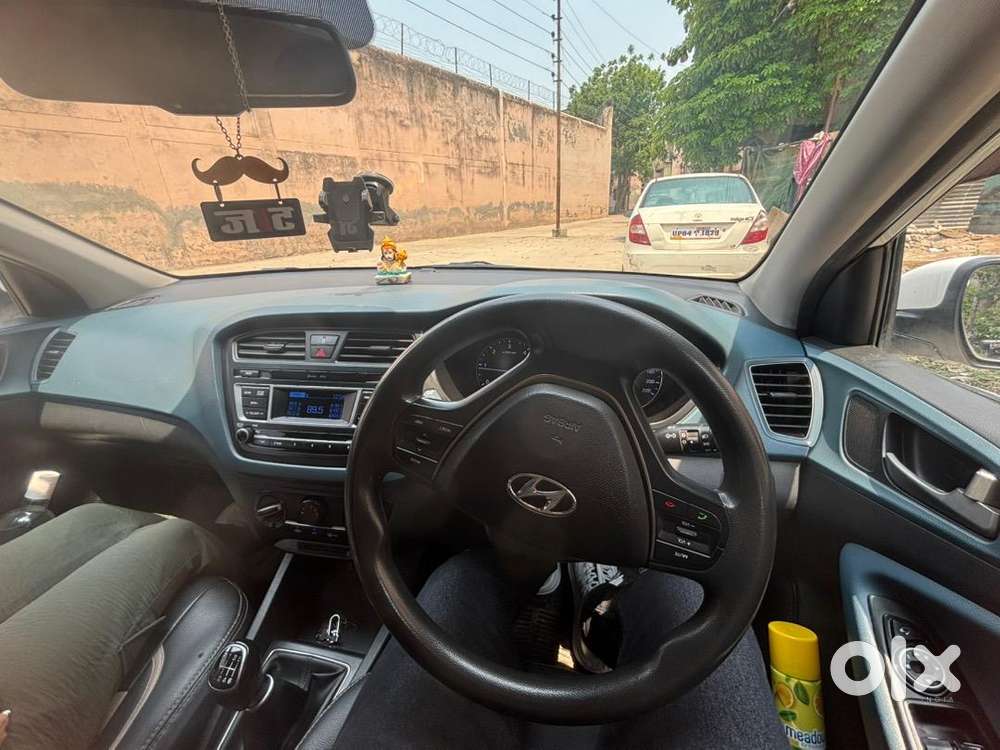 Hyundai I20 Active 2016 Diesel Well Maintained.