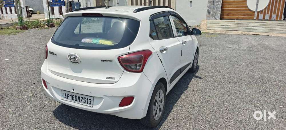 Hyundai Grand I10 2013-2016 Crdi Sportz, 2016, Diesel