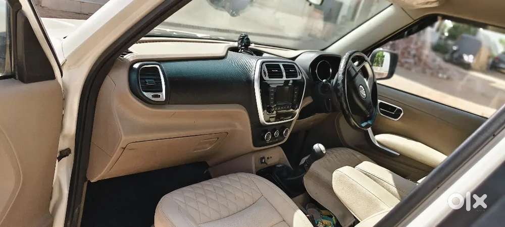 Mahindra Tuv 300 2016 Diesel 73000 Km Driven