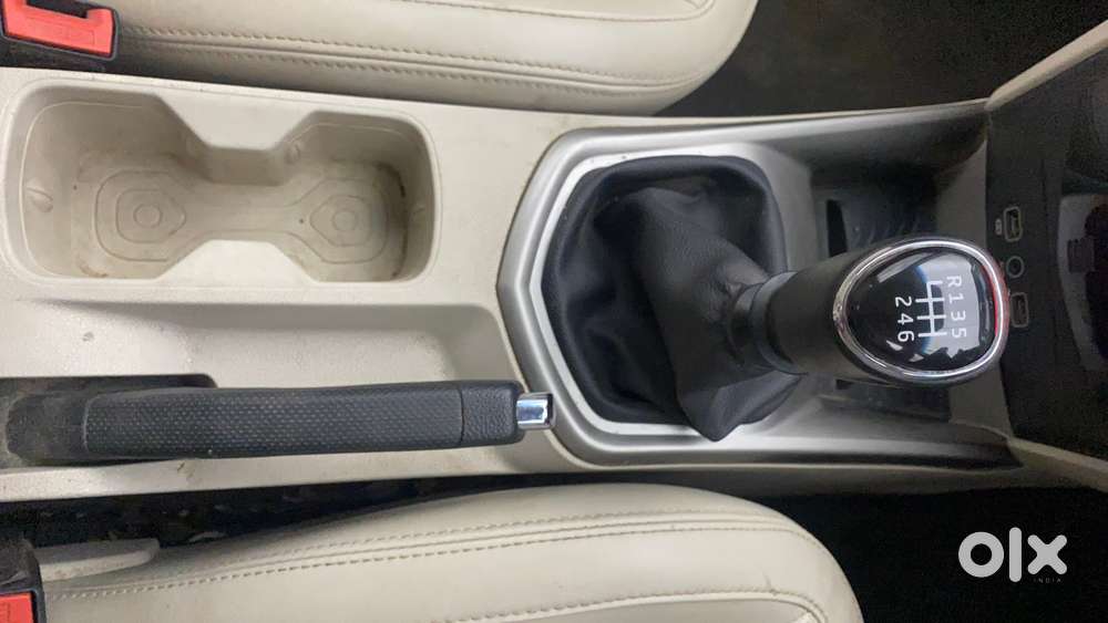 Mahindra Xuv300 W8 Option, 2020, Petrol