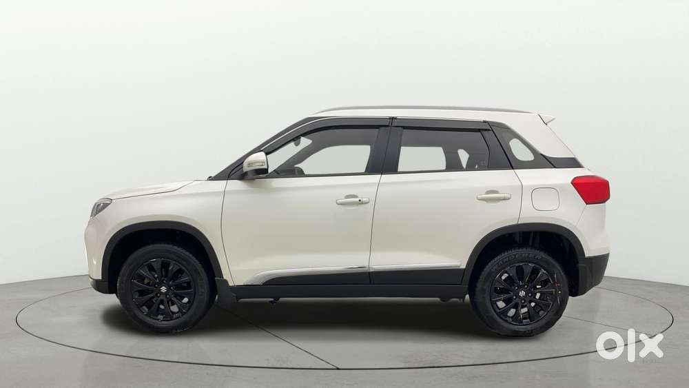 Maruti Suzuki Brezza 1.5 Zxi Smart Hybrid, 2022, Petrol