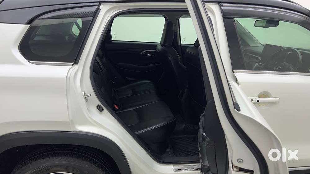 Toyota Urban Cruiser Hyryder 1.5 V Neo Drive Awd, 2023, Petrol