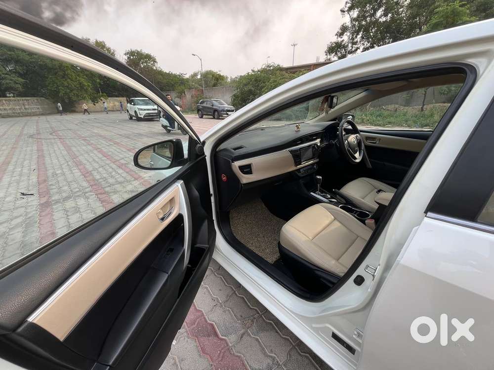 Toyota Corolla Altis Vl At, 2015, Petrol