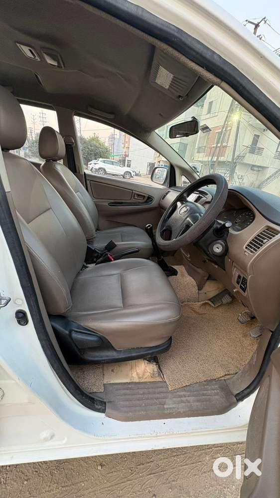 Toyota Innova 2.5 G (diesel) 7 Seater, 2015, Diesel