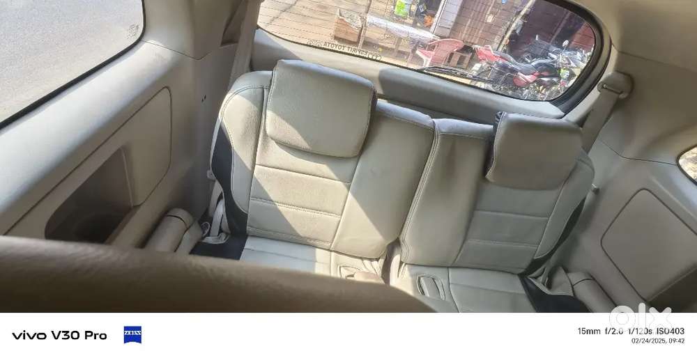 Toyota Innova 2012 Diesel 175000 Km Driven