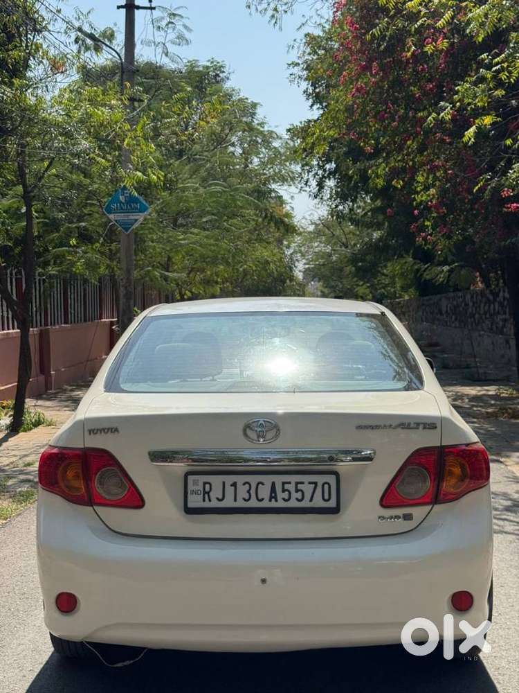 Toyota Corolla Altis 2010-2013 1.8 Sport, 2011, Diesel