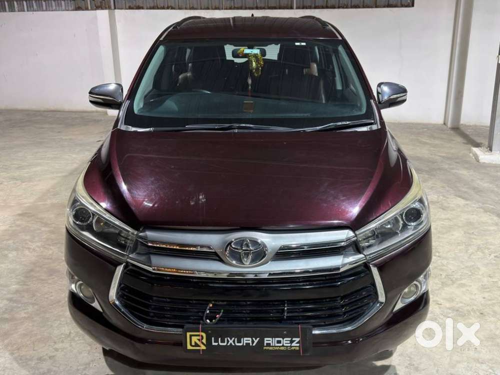 Toyota Innova Crysta 2.8 Zx At 7 Seater, 2016, Diesel