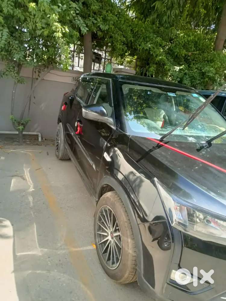 Mahindra Xuv300 1.2 W4 Petrol 2023