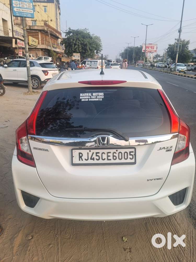 Automatic Honda Jazz 1st Owner New Tyres